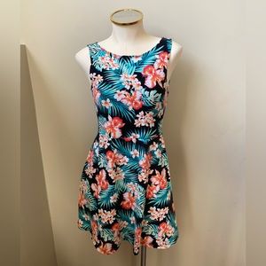 Victoria’s Secret PINK Tropical Dress | Size Large